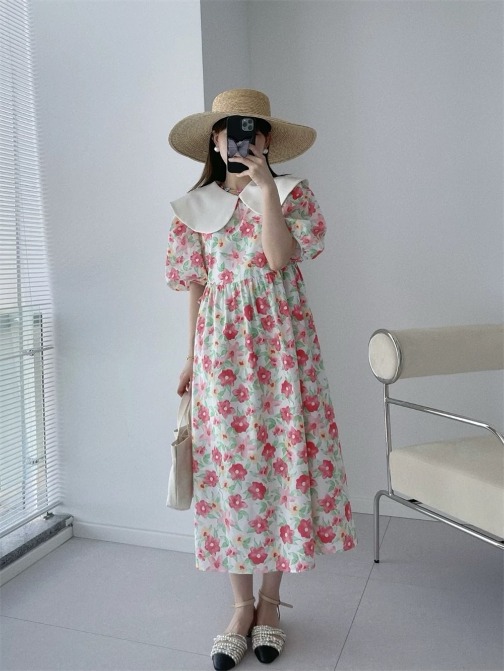 NWT Women's floral puff sleeve Midi dress with Peter Pan collar Size Medium